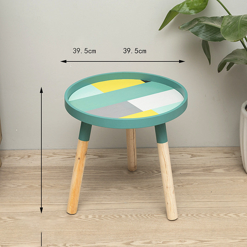 Salon nordique, petite table basse, table basse ronde, mini table de chevet ronde