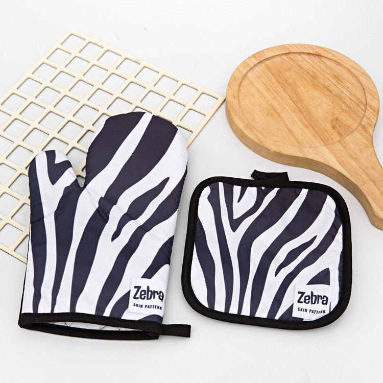 Thickened heat-resistant microwave oven gloves