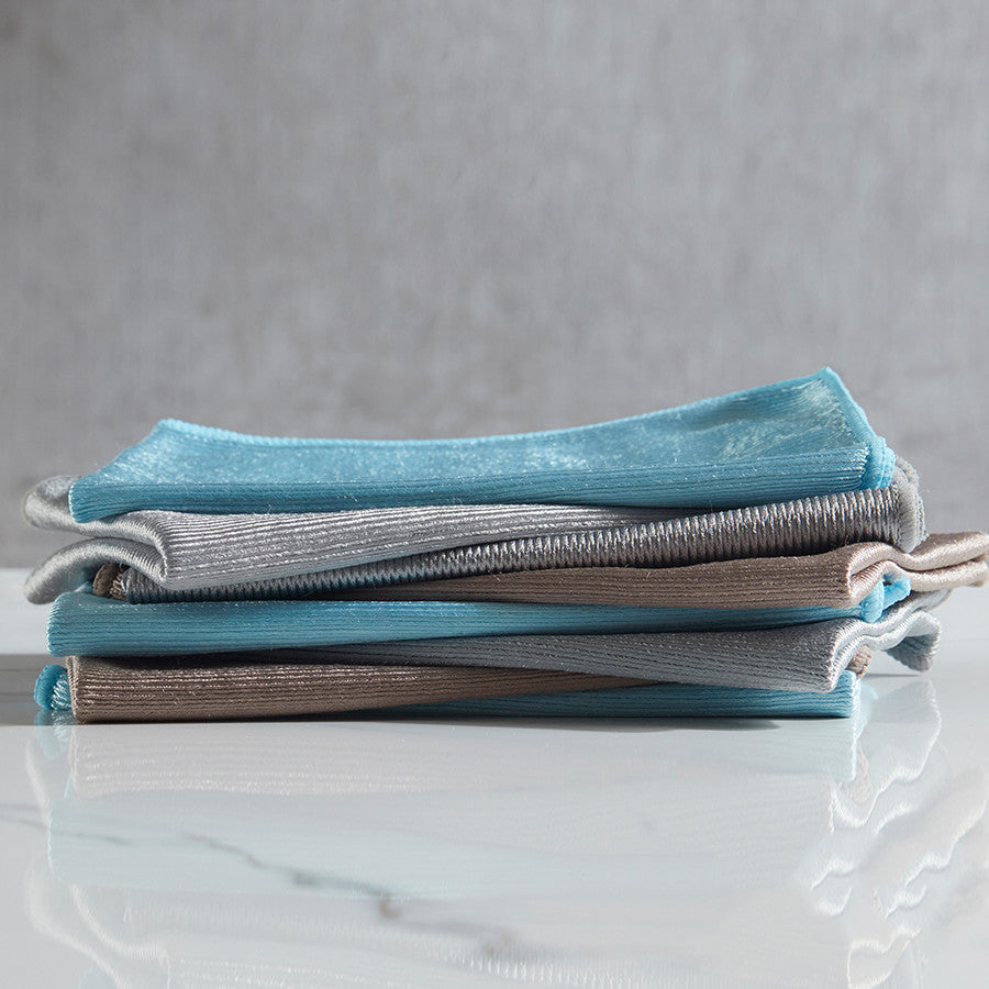 Absorbent lint-free cloth