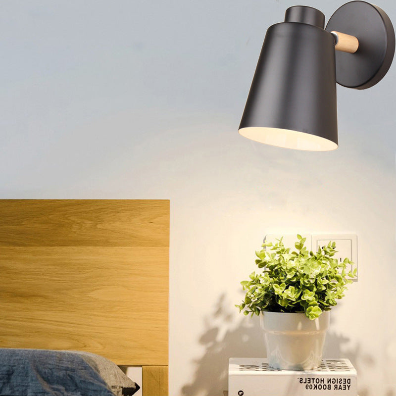 Simple Wooden Bedroom Bedside Wall Lamp