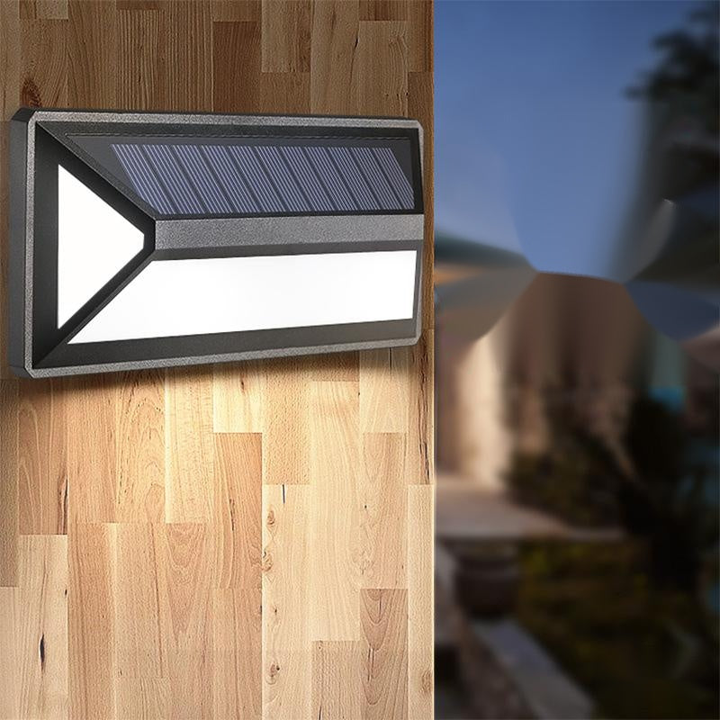 Solar wall light