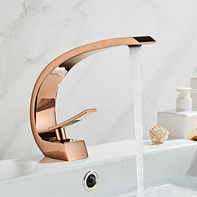 Nordic Copper Hot And Cold Basin Faucet