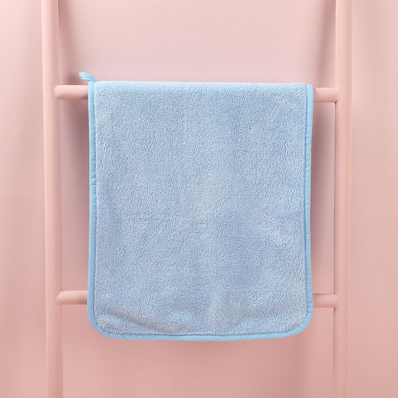 Serviette de toilette en polaire corail