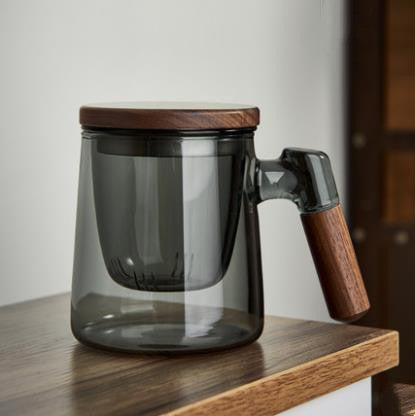 Théière en verre borosilicaté avec poignée en bois latérale, trois tasses