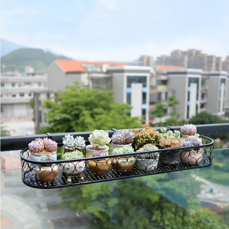 Blumentopfständer zum Aufhängen auf dem Balkon aus Schmiedeeisen