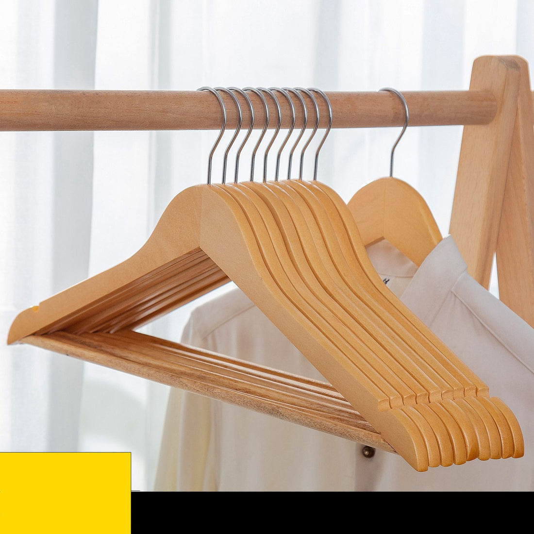 Non-marking Wooden Non-slip Hanger For Supporting Clothes