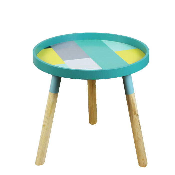 Salon nordique, petite table basse, table basse ronde, mini table de chevet ronde