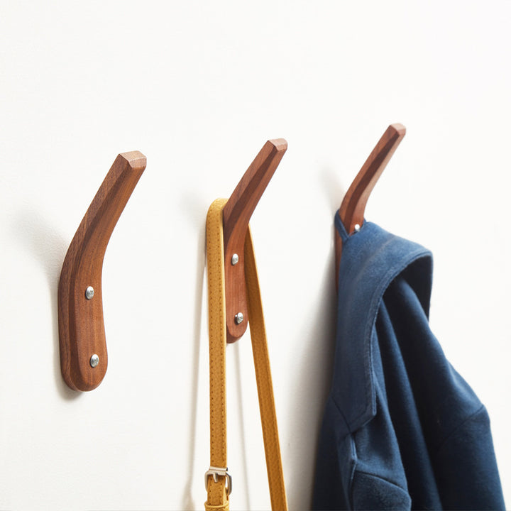 wall hanging hooks for clothes