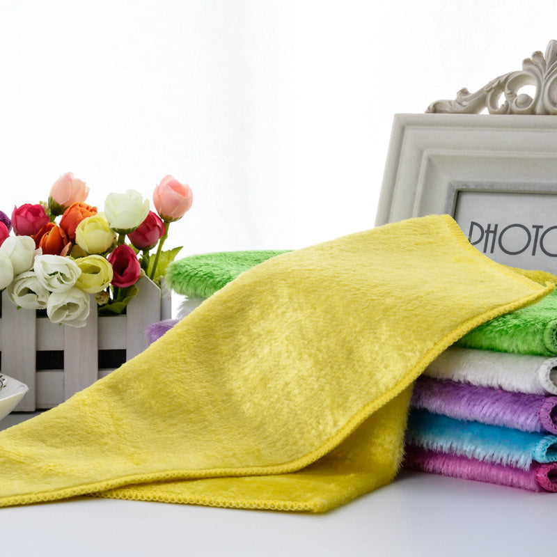 Absorbent And Lint-free Kitchen Cloths Made From Fine Wood Fibres