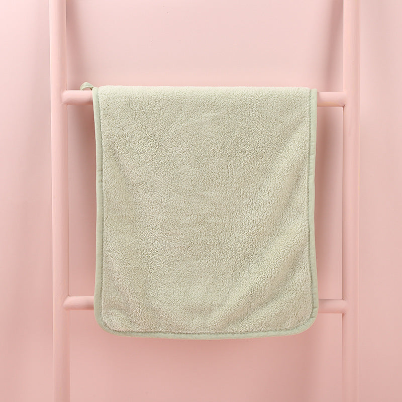 Serviette de toilette en polaire corail