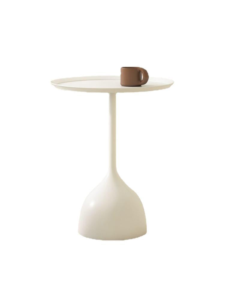 Table d'appoint simple nordique pour petit appartement, canapé, petite table basse