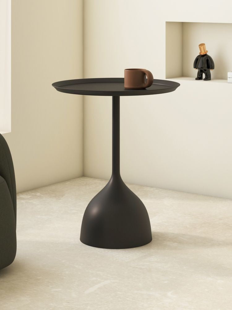 Table d'appoint simple nordique pour petit appartement, canapé, petite table basse