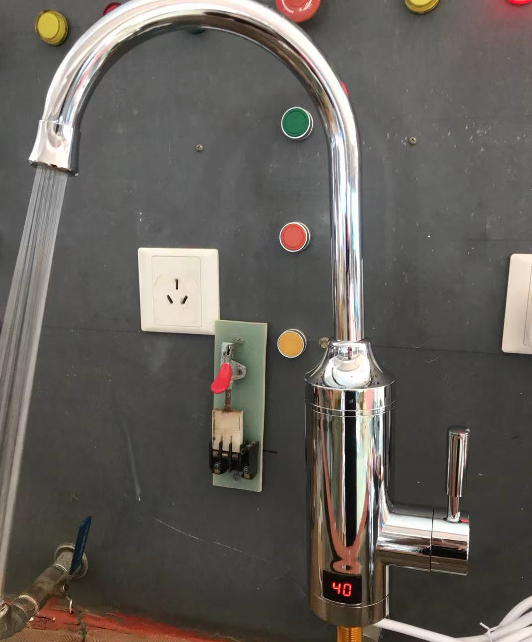 Hot And Cold Hot Water Faucet For Kitchen And Bathroom