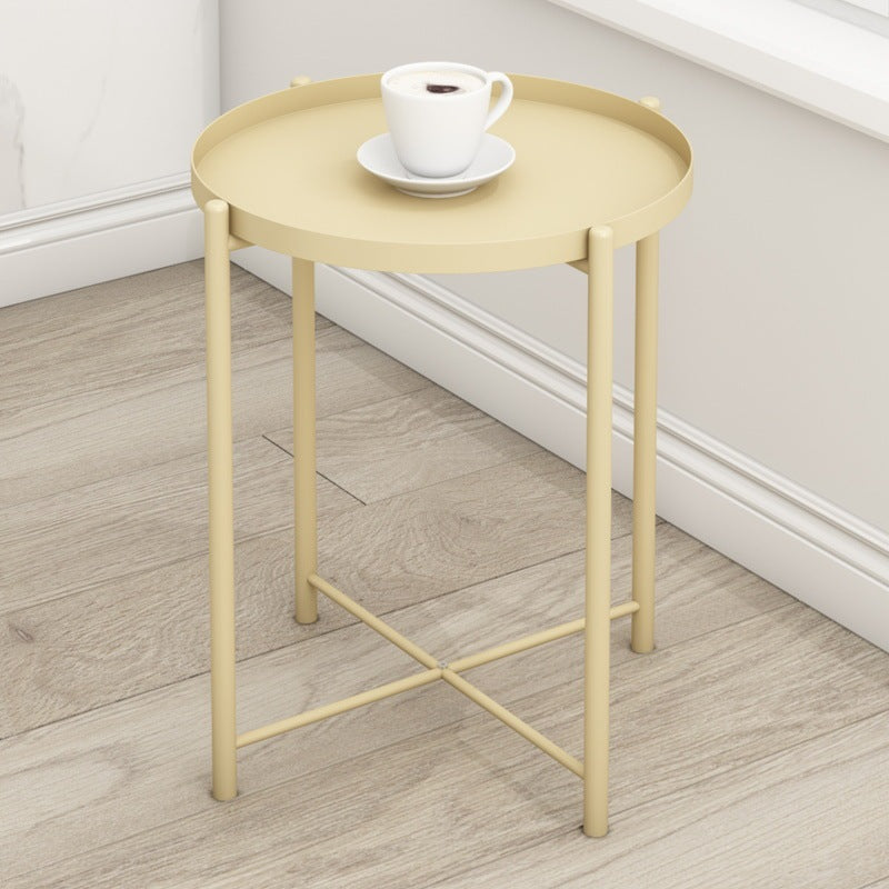 Petite table basse nordique pour chambre à coucher