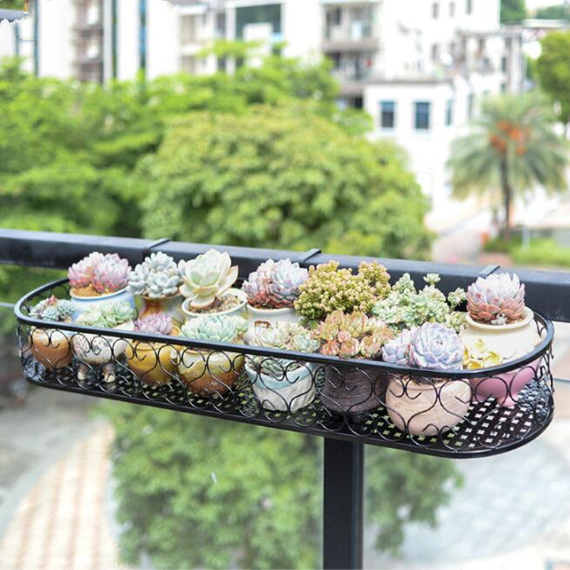 Blumentopfständer zum Aufhängen auf dem Balkon aus Schmiedeeisen